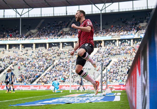 Fussball, Herren, Saison 2025 2026, 2. Bundesliga (22. Spieltag), Hertha BSC - Hannover 96, Boris Tomiak (Hannover), Jubel nach Tor zum 0:1, 14.02. 2026,