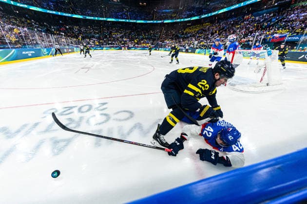 260214 Lucas Raymond of Sweden and Martin Fehervary of Slovakia in the men s Ice hockey, Eishockey game between Sweden and Slovakia during day 8 of the 2026 Winter Olympics on February 14, 2026 in Milan. Photo: Carl Sandin BILDBYRAN kod CS CS0879 ishockey ice hockey Olympic Games, Olympische Spiele, Olympia, OS olympics winter olympics os ol olympiska spel vinter-os olympiske leker milano cortina 2026 milan cortina 2026 milano cortina 2026 olympic games milano cortina 2026 winter olympic games milano cortina-os milano cortina-ol vinter-ol 8 bbeng sverige sweden slovakien slovakia *** 260214 Lucas Raymond of Sweden and Martin Fehervary of Slovakia in the men s ice hockey game between Sweden and Slovakia during day 8 of the 2026 Winter Olympics on February 14, 2026 in Milan Photo Carl Sandin BILDBYRAN kod CS CS0879 ishockey ice hockey olympic games olympics winter olympics os ol olympiska spel vinter os olympiske leker milano cortina 2026 milan cortina 2026 milano cortina 2026 olympic games milano cortina 2026 winter olympic games milano cortina os milano cortina ol vinter ol 8 bbeng sverige sweden slovakien slovakia  Copyright: CARLxSANDIN BB260214CS044