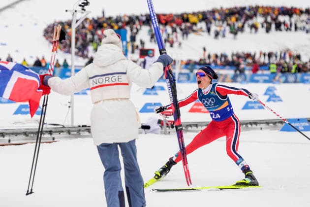 Winter Olympics in Milan Cortina 2026 Val di Fiemme, Italy 20260214. Heidi Weng from Norway cheers during the women s cross-country 4 x 7.5 km relay at Lago di Tesero during the Winter Olympics in Milano Cortina 2026. Photo: Terje Pedersen NTB Val di Fiemme Italy EDITORIAL USE ONLY. RESTRICTED USE FOR BETTING COMPANIES Ref:_SPOpOwIfA4fxQo.jpg *** Winter Olympics in Milan Cortina 2026 Val di Fiemme, Italy 20260214 Heidi Weng from Norway cheers during the women s cross country 4 x 7 5 km relay at Lago di Tesero during the Winter Olympics in Milano Cortina 2026 Photo Terje Pedersen NTB Val di Fiemme Italy EDITORIAL USE ONLY RESTRICTED USE FOR BETTING COMPANIES  Copyright: xTerjexPedersenx xNTBx