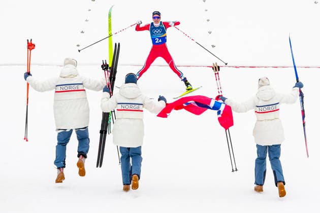 Winter Olympics in Milan Cortina 2026 Val di Fiemme, Italy 20260214. Kristin Austgulen Fosnaes, Astrid oyre Slind, Karoline Simpson-Larsen and Heidi Weng from Norway cheer during the women s 4 x 7.5 km cross-country relay at Lago di Tesero during the Winter Olympics in Milano Cortina 2026. Photo: Lise Aserud NTB Val di Fiemme Italy EDITORIAL USE ONLY. RESTRICTED USE FOR BETTING COMPANIES Ref:_SPOtJPTUgnaAgk.jpg *** Winter Olympics in Milan Cortina 2026 Val di Fiemme, Italy 20260214 Kristin Austgulen Fosnaes, Astrid oyre Slind, Karoline Simpson Larsen and Heidi Weng from Norway cheer during the women s 4 x 7 5 km cross country relay at Lago di Tesero during the Winter Olympics in Milano Cortina 2026 Photo Lise Aserud NTB Val di Fiemme Italy EDITORIAL USE ONLY RESTRICTED USE FOR BETTING COMPANIES  Copyright: xLisexAserudx xNTBx
