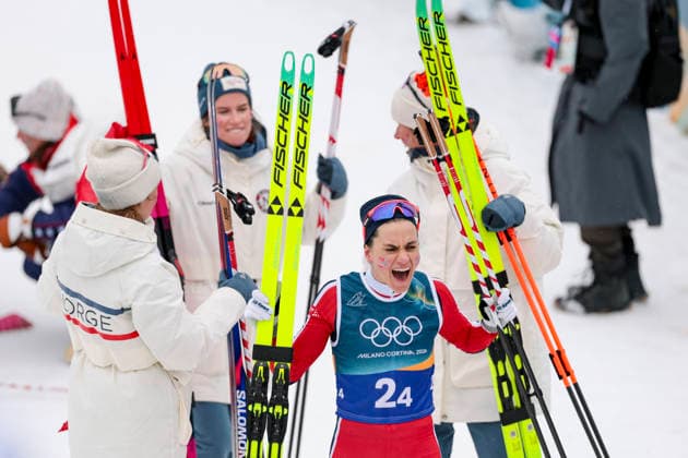 OLYMPICS - Winter Olympic Games, Olympische Spiele, Olympia, OS Milano Cortina 2026 TESERO,ITALY,14.FEB.26 - OLYMPICS, NORDIC SKIING, CROSS COUNTRY SKIING - Winter Olympic Games Milano Cortina 2026, 4X7.5km relay, women, medal ceremony. Image shows the rejoicing of team NOR.  GEPAxpictures xMatthiasxTrinkl