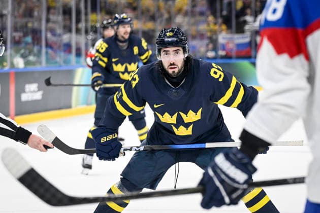 MILANO, ITALIEN 20260214 Sveriges Mika Zibanejad (93) under ishockeymatchen i grupp B mellan Sverige och Slovakien i Santagiulia Arena under OS i Milano. *** Bilden ingar i SPORTPAKET. För övriga BETALBILD *** MILANO ITALIEN x10070x *** MILANO, ITALY 20260214 Swedens Mika Zibanejad 93 during the Group B ice hockey match between Sweden and Slovakia at the Santagiulia Arena during the Milan Olympics Picture in SPORTPAKET For others PAYPICTURE MILANO ITALY x10070x  Copyright: xJessicaxGow TTx OS 2026 ISHOCKEY SVERIGE-SLOVAKIEN