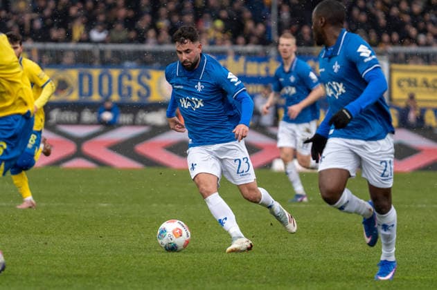 Deutschland, Fussball, 2. Bundesliga, Eintracht Braunschweig - SV Darmstadt am 14.02. in Braunschweig (Eintracht-Stadion): Marco Richter (SV Darmstadt 98 23)