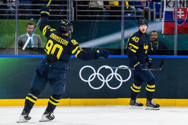 260214 Elias Pettersson of Sweden celebrates 3-2 in the men s Ice hockey, Eishockey game between Sweden and Slovakia during day 8 of the 2026 Winter Olympics on February 14, 2026 in Milan. Photo: Carl Sandin BILDBYRAN kod CS CS0879 ishockey ice hockey Olympic Games, Olympische Spiele, Olympia, OS olympics winter olympics os ol olympiska spel vinter-os olympiske leker milano cortina 2026 milan cortina 2026 milano cortina 2026 olympic games milano cortina 2026 winter olympic games milano cortina-os milano cortina-ol vinter-ol 8 bbeng sverige sweden slovakien slovakia jubel *** 260214 Elias Pettersson of Sweden celebrates 3 2 in the men s ice hockey game between Sweden and Slovakia during day 8 of the 2026 Winter Olympics on February 14, 2026 in Milan Photo Carl Sandin BILDBYRAN kod CS CS0879 ishockey ice hockey olympic games olympics winter olympics os ol olympiska spel vinter os olympiske leker milano cortina 2026 milan cortina 2026 milano cortina 2026 olympic games milano cortina 2026 winter olympic games milano cortina os milano cortina ol vinter ol 8 bbeng sverige sweden slovakien slovakia jubel  Copyright: CARLxSANDIN BB260214CS064