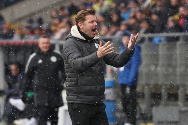 14.02.2026, xgox, Fussball 2.Bundesliga, Eintracht Braunschweig - SV Darmstadt 98 emspor, v.l. Florian Kohfeldt (Darmstadt, Trainer) Reklamiert, beschwert sich, schimpft (DFL DFB REGULATIONS PROHIBIT ANY USE OF PHOTOGRAPHS as IMAGE SEQUENCES and or QUASI-VIDEO) Braunschweig