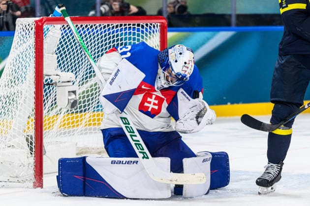 260214 Goaltender Samuel Hlavaj of Slovakia in the men s Ice hockey, Eishockey game between Sweden and Slovakia during day 8 of the 2026 Winter Olympics on February 14, 2026 in Milan. Photo: Carl Sandin BILDBYRAN kod CS CS0879 ishockey ice hockey Olympic Games, Olympische Spiele, Olympia, OS olympics winter olympics os ol olympiska spel vinter-os olympiske leker milano cortina 2026 milan cortina 2026 milano cortina 2026 olympic games milano cortina 2026 winter olympic games milano cortina-os milano cortina-ol vinter-ol 8 bbeng sverige sweden slovakien slovakia *** 260214 Goaltender Samuel Hlavaj of Slovakia in the men s ice hockey game between Sweden and Slovakia during day 8 of the 2026 Winter Olympics on February 14, 2026 in Milan Photo Carl Sandin BILDBYRAN kod CS CS0879 ishockey ice hockey olympic games olympics winter olympics os ol olympiska spel vinter os olympiske leker milano cortina 2026 milan cortina 2026 milano cortina 2026 olympic games milano cortina 2026 winter olympic games milano cortina os milano cortina ol vinter ol 8 bbeng sverige sweden slovakien slovakia  Copyright: CARLxSANDIN BB260214CS067