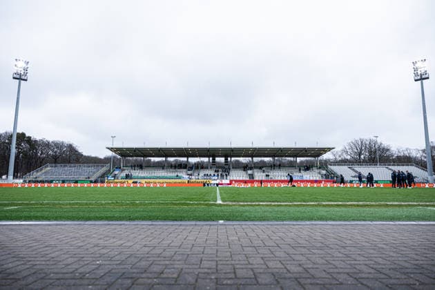 Deutschland: Fußball 3. Liga 2025 2026, 24. Spieltag - TSV Havelse vs 1860 München - Eilenriedestadion (Hannover): Stadion, Logo, TSV Havelse, Wappen, Verein *** Germany Soccer 3 Liga 2025 2026, 24 Matchday TSV Havelse vs 1860 Munich Eilenriedestadion Hannover Stadion, Logo, TSV Havelse, Crest, Club Copyright: xx