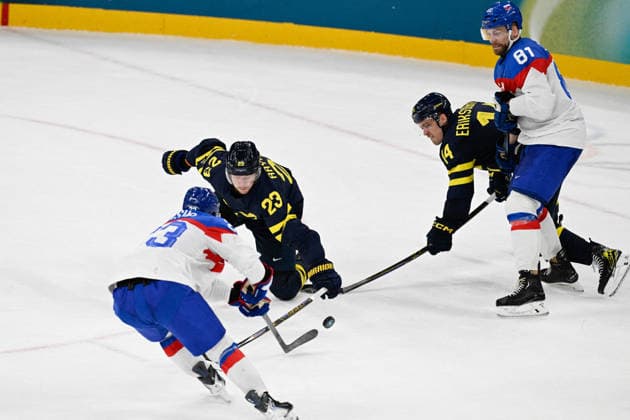 Winter Olympics - Men s Ice hockey, Eishockey - Sweden v Slovakia Lucas Raymond 23 of Team Sweden during the men s ice hockey game between Sweden and Slovakia during the 2026 Winter Olympics on February 14, 2026 in Milan, Italy. Photo by JMP ABACAPRESS.COM Milan Italy  Copyright: xJMP ABACAx