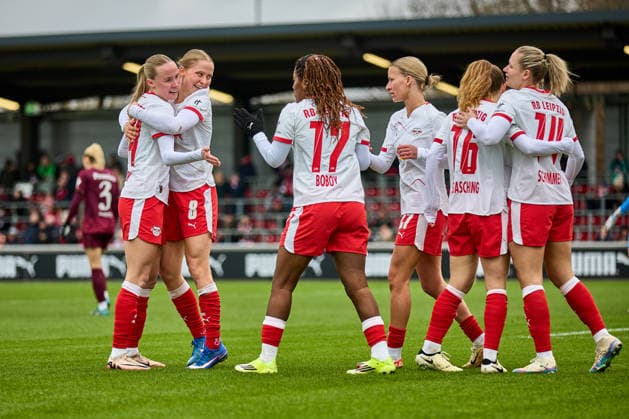 14.02.2026, GER, Frauenfußball, BL, 2025 2026, RB Leipzig - 1. FC Nürnberg Mannschaft, RB Leipzig, Jubel nach 1:0 Leipzig Trainingszentrum der Roten Bulle Sachsen Deutschland