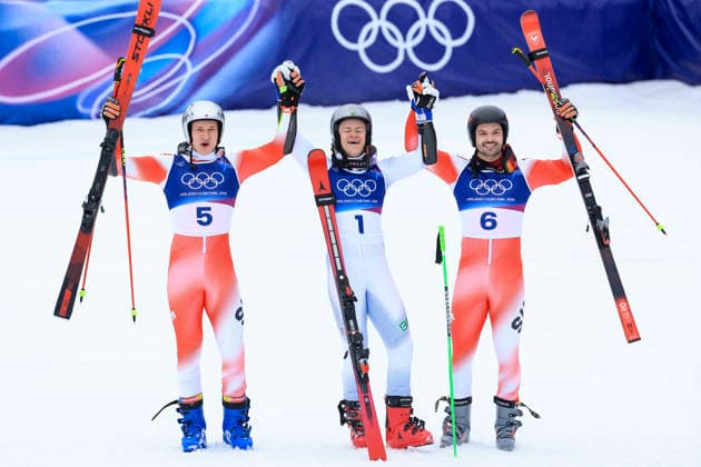 OLYMPICS - Winter Olympic Games, Olympische Spiele, Olympia, OS Milano Cortina 2026 BORMIO,ITALY,14.FEB.26 - OLYMPICS, ALPINE SKIING - Winter Olympic Games Milano Cortina 2026, giant slalom, men. Image shows the rejoicing of Marco Odermatt (SUI), Lucas Pinheiro Braathen (BRA) and Loic Meillard (SUI).  GEPAxpictures xWolfgangxGrebien