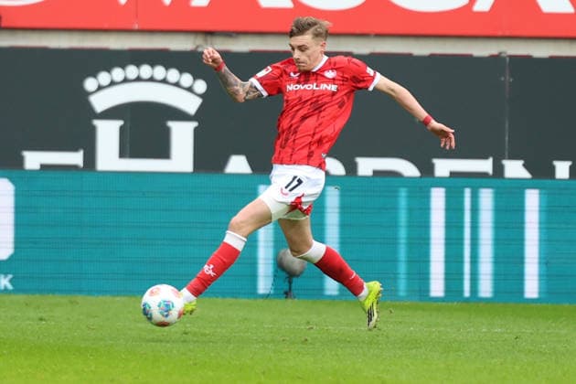 14.02.2026, xrekx, Fussball 2.Bundesliga, 1.FC Kaiserslautern - SpVgg Greuther Fuerth v.l. Norman Bassette (1.FC Kaiserslautern) (DFL DFB REGULATIONS PROHIBIT ANY USE OF PHOTOGRAPHS as IMAGE SEQUENCES and or QUASI-VIDEO) Kaiserslautern