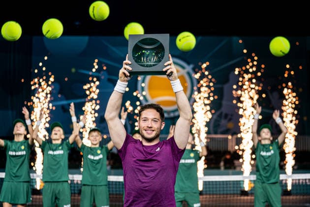 2026-02-14 ABN AMRO Open - Day Six ROTTERDAM, NETHERLANDS - FEBRUARY 14: Alfie Hewett celebrates with the trophy after winning the men???s weelchair single tournament during Day Six of the ABN AMRO Open at Rotterdam Ahoy on February 14, 2026 in Rotterdam, Netherlands. (Photo by Gabriel Calvino Alonso BSR Agency) Rotterdam Netherlands Content not available for redistribution in The Netherlands directly or indirectly through any third parties. Copyright: xBSRxAgencyx