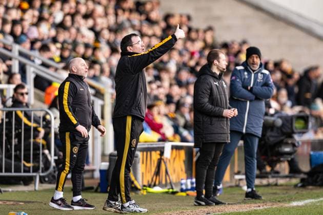 14th February 2026; Pirelli Stadium, Burton, West Staffordshire, England; FA Cup Football, Burton Albion versus West Ham United; Burton Albion Manager Gary Bowyer gives a thumbs up to the referee  GodfreyxPitt Content restricted for UK based newspaper