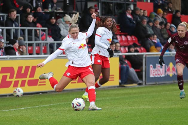 Google Pixel Frauen-Bundesliga, RB Leipzig - 1. FC Nürnberg; 14.02.2026 Marleen Schimmer (14, RB Leipzig). Fußball, Google Pixel Frauen-Bundesliga, Saison 2025 2026, 18. Spieltag: RB Leipzig vs. 1. FC Nürnberg am 14.02.2026, Trainingszentrum Cottaweg, Leipzig. DFB REGULATIONS PROHIBIT ANY USE OF PHOTOGRAPHS AS IMAGE SEQUENCES AND OR QUASI-VIDEO. Copyright: xBEAUTIFULxSPORTS JanxKaeferx
