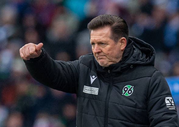 Fussball, Herren, Saison 2025 2026, 2. Bundesliga (22. Spieltag), Hertha BSC - Hannover 96, Trainer Christian Titz (Hannover), 14.02. 2026,