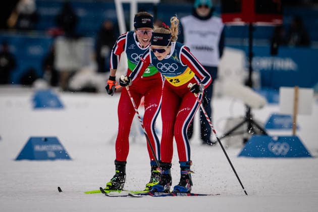 Change Astrid Oeyre Slind ( Norwegen ) to Karoline Simpson-Larsen ( Norwegen ) competes in the Womens 4 x 7.5 km Relay cross-country skiing event at the Olympic Winter games, Winterspiele,Spiele, Summer games Milano Cortina 2026 at the Tesero Cross-Country Skiing Stadium, Tesero, Italy, on February 14, 2026 in Aktion beim 4 x 7,5 km Staffelrennen der Frauen im Skilanglauf bei den Olympischen Winterspielen Milano Cortina 2026 im Tesero Cross-Country Skiing Stadium, Tesero, Italien, am 14. Februar 2026. *** Change Astrid Oeyre Slind Norway to Karoline Simpson Larsen Norway competes in the Womens 4 x 7 5 km Relay cross country skiing event at the Olympic Winter Games Milano Cortina 2026 at the Tesero Cross Country Skiing Stadium, Tesero, Italy, on February 14, 2026 in action at the Womens 4 x 7.5 km Relay cross country skiing event at the Olympic Winter Games Milano Cortina 2026 at the Tesero Cross Country Skiing Stadium, Tesero, Italy, on February 14, 2026 Copyright: HMBxMedia MarcxNiemeyer