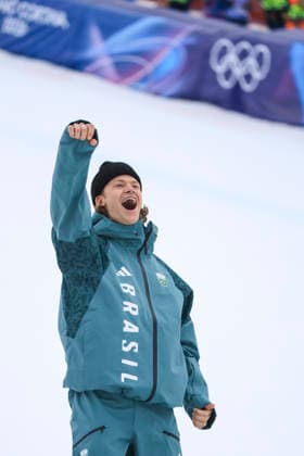 OLYMPICS - Winter Olympic Games, Olympische Spiele, Olympia, OS Milano Cortina 2026 BORMIO,ITALY,14.FEB.26 - OLYMPICS, ALPINE SKIING - Winter Olympic Games Milano Cortina 2026, giant slalom, men, medal ceremony. Image shows the rejoicing of Lucas Pinheiro Braathen (BRA).  GEPAxpictures xWolfgangxGrebien