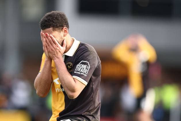 Kyran Lofthouse of Burton Albion reacts. Burton Albion v West Ham United, Emirates FA Cup, Fourth Round, Football, Pirelli Stadium, Burton upon Trent, UK - 14 Feb 2026Burton upon Trent Pirelli Stadium United Kingdom EDITORIAL USE ONLY No use with unauthorised audio, video, data, fixture lists, club league logos or live services. Online in-match use limited to 120 images, no video emulation. No use in betting, games or single club league player publications. Copyright: xRyanxBrowne Shutterstockx 16608141bi