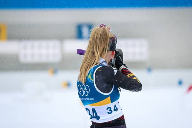 Antholz, Italien 14. Februar 2026: Biathlon Sprint Frauen 7,5 km - Olympia 2026 Im Bild: Julia Tannheimer (GER) beim Schießen. Anterselva Biathlon Arena *** Antholz, Italy February 14, 2026 Biathlon Sprint Women 7.5 km Olympia 2026 In the picture Julia Tannheimer GER shooting Anterselva Biathlon Arena Copyright: xFotostandx xHettichx