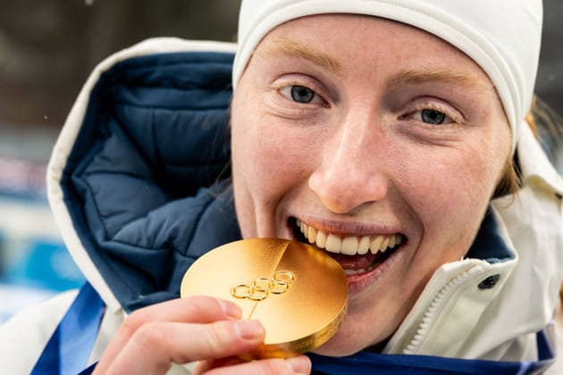 260214 Gold medalist Maren Kirkeeide of Norway poses with her gold medal in women s biathlon 7,5 km sprint during day 8 of the 2026 Winter Olympics on February 14, 2026 in Anterselva. Photo: Jon Olav Nesvold BILDBYRAN COP 217 MB1327 skidskytte biathlon skiskyting Olympic Games, Olympische Spiele, Olympia, OS olympics winter olympics os ol olympiska spel vinter-os olympiske leker milano cortina 2026 milan cortina 2026 milano cortina 2026 olympic games milano cortina 2026 winter olympic games milano cortina-os milano cortina-ol vinter-ol 8 bbeng sprint dam kvinner women jubel Norway norge Gold guld medal medalj *** 260214 Gold medalist Maren Kirkeeide of Norway poses with her gold medal in women s biathlon 7,5 km sprint during day 8 of the 2026 Winter Olympics on February 14, 2026 in Anterselva Photo Jon Olav Nesvold BILDBYRAN COP 217 MB1327 biathlon biathlon biathlon olympic games olympics olympics winter olympics os ol olympiska spel vinter os olympiske leker milano cortina 2026 milan cortina 2026 milano cortina 2026 olympic games milano cortina 2026 winter olympic games milano cortina os milano cortina ol vinter ol 8 bbeng sprint dam kvinner women jubel Norway norge Gold guld medal medalj  Copyright: JONxOLAVxNESVOLD BB260214JE067