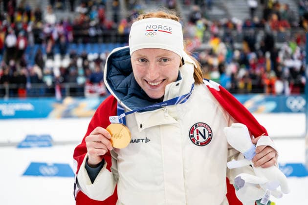 260214 Gold medalist Maren Kirkeeide of Norway poses with her gold medal in women s biathlon 7,5 km sprint during day 8 of the 2026 Winter Olympics on February 14, 2026 in Anterselva. Photo: Jon Olav Nesvold BILDBYRAN COP 217 MB1327 skidskytte biathlon skiskyting Olympic Games, Olympische Spiele, Olympia, OS olympics winter olympics os ol olympiska spel vinter-os olympiske leker milano cortina 2026 milan cortina 2026 milano cortina 2026 olympic games milano cortina 2026 winter olympic games milano cortina-os milano cortina-ol vinter-ol 8 bbeng sprint dam kvinner women jubel Norway norge Gold guld medal medalj *** 260214 Gold medalist Maren Kirkeeide of Norway poses with her gold medal in women s biathlon 7,5 km sprint during day 8 of the 2026 Winter Olympics on February 14, 2026 in Anterselva Photo Jon Olav Nesvold BILDBYRAN COP 217 MB1327 biathlon biathlon biathlon olympic games olympics olympics winter olympics os ol olympiska spel vinter os olympiske leker milano cortina 2026 milan cortina 2026 milano cortina 2026 olympic games milano cortina 2026 winter olympic games milano cortina os milano cortina ol vinter ol 8 bbeng sprint dam kvinner women jubel Norway norge Gold guld medal medalj  Copyright: JONxOLAVxNESVOLD BB260214JE069