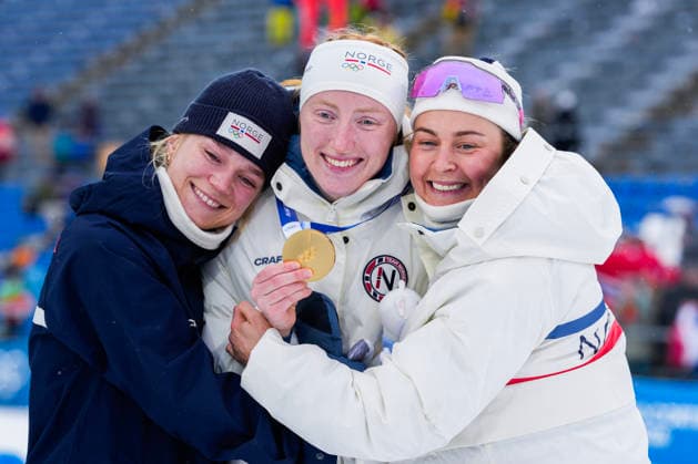 Winter Olympics in Milan Cortina 2026 Anterselva, Italy 20260214. Oceane Michelon from France, Maren Kirkeeide from Norway and Lou Jeanmonnot from France on the podium after the 7.5 km sprint women s biathlon during the Winter Olympics in Milan Cortina 2026. Photo: Heiko Junge NTB Anterselva Italy EDITORIAL USE ONLY. RESTRICTED USE FOR BETTING COMPANIES Ref:_SPOzljyVBy51XM.jpg *** Winter Olympics in Milan Cortina 2026 Anterselva, Italy 20260214 Oceane Michelon from France, Maren Kirkeeide from Norway and Lou Jeanmonnot from France on the podium after the 7 5 km sprint women s biathlon during the Winter Olympics in Milan Cortina 2026 Photo Heiko Junge NTB Anterselva Italy EDITORIAL USE ONLY RESTRICTED USE FOR BETTING COMPANIES  Copyright: xHeikoxJungex xNTBx