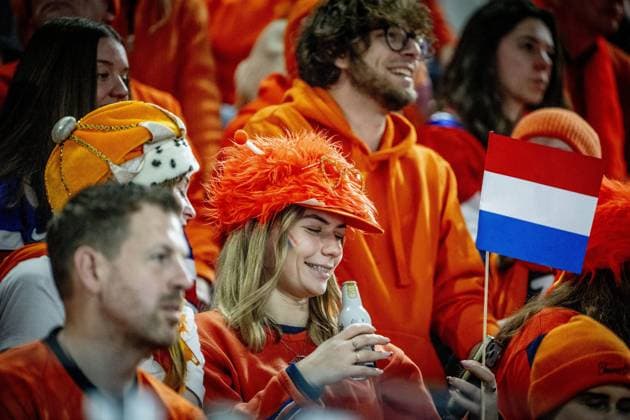 MILAN - Dutch Speed skating, Eisschnelllauf fans at the 500 meters in the men s long track speed skating final Milano Speed Skating Stadium Olympic Winter games, Winterspiele,Spiele, Summer games Milan Cortina 2026 ROBIN UTRECHT ANP netherlands out - belgium out xVIxxIVx 550678840 originalFilename: 550678840.jpg