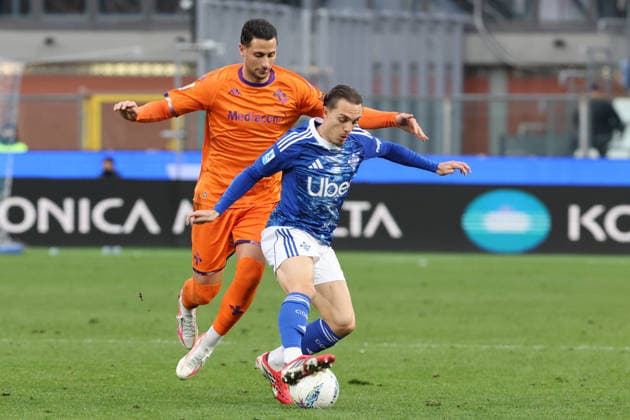 Como™s Maxence Caqueret during the Serie A soccer match between Como and Fiorentina at the Giuseppe Sinigaglia stadium in Como, north Italy - February 14, 2026 - Soccer.  Copyright: xAntonioxSaia LaPressex