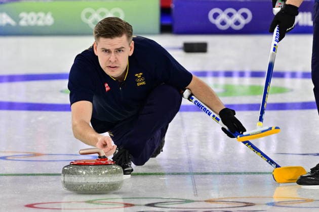 CORTINA, ITALIEN 20260214 Christoffer Sundgren i Lag Edin under herrarnas gruppspelsmatch, omgang 5, mellan Kina och Sverige i OS-curlingen i Cortina. *** Bilden ingar i SPORTPAKET. För övriga BETALBILD ** CORTINA ITALIEN x10030x *** CORTINA, ITALY 20260214 Christoffer Sundgren in Team Edin during the mens group stage match, round 5, between China and Sweden in the Olympic curling in Cortina Picture in SPORTPAKET For others PAYPICTURE CORTINA ITALY x10030x  Copyright: xJonasxEkströmer TTx OS 2026 CURLING HERRAR KINA-SVERIGE