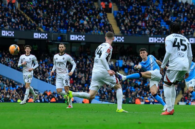 Manchester City v Salford City, FA Cup Phil Foden (47) of Manchester City has a shot on goal during the FA Cup match between Manchester City and Salford City at the Etihad Stadium, Manchester, UK on 14 February 2026. Manchester Etihad Stadium Manchester UK Editorial use only DataCo restrictions apply See www.football-dataco.com , Copyright: xConorxMolloyx PSI-23752-0026