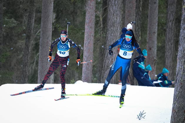 Antholz, Italien 14. Februar 2026: Biathlon Sprint Frauen 7,5 km - Olympia 2026 Im Bild: v.li. Franziska Preuss (GER) und Tuuli Tomingas (EST) Anterselva Biathlon Arena *** Antholz, Italy February 14, 2026 Biathlon Sprint Women 7.5 km Olympia 2026 In the picture from left Franziska Preuss GER and Tuuli Tomingas EST Anterselva Biathlon Arena Copyright: xFotostandx xHettichx