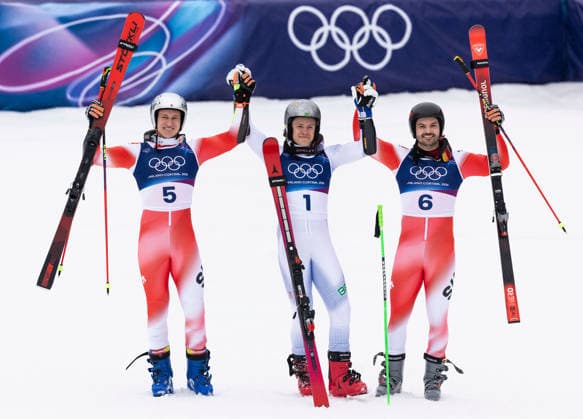OLYMPICS - Winter Olympic Games, Olympische Spiele, Olympia, OS Milano Cortina 2026 BORMIO,ITALY,14.FEB.26 - OLYMPICS, ALPINE SKIING - Winter Olympic Games Milano Cortina 2026, giant slalom, men. Image shows the rejoicing of Marco Odermatt (SUI), Lucas Pinheiro Braathen (BRA) and Marco Odermatt (SUI).  GEPAxpictures xWolfgangxGrebien