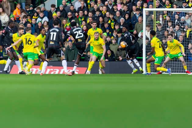 Norwich City v West Bromwich Albion - Emirates FA Cup Fourth Round Hindolo Mustapha of West Bromwich Albion takes a shot on goal during the Emirates FA Cup match between Norwich City and West Bromwich Albion at Carrow Road in Norwich, England, on February 14, 2026. Norwich Norfolk United Kingdom  Copyright: xMIxNewsx originalFilename:fletcher-norwichc260214_npwQH.jpg