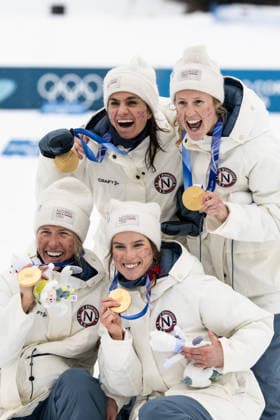 Team Norway competes in the Womens 4 x 7.5 km Relay cross-country skiing event at the Olympic Winter games, Winterspiele,Spiele, Summer games Milano Cortina 2026 at the Tesero Cross-Country Skiing Stadium, Tesero, Italy, on February 14, 2026 in Aktion beim 4 x 7,5 km Staffelrennen der Frauen im Skilanglauf bei den Olympischen Winterspielen Milano Cortina 2026 im Tesero Cross-Country Skiing Stadium, Tesero, Italien, am 14. Februar 2026. *** Team Norway competes in the Womens 4 x 7 5 km Relay cross country skiing event at the Olympic Winter Games Milano Cortina 2026 at the Tesero Cross Country Skiing Stadium, Tesero, Italy, on February 14, 2026 in action at the Womens 4 x 7.5 km Relay cross country skiing event at the Olympic Winter Games Milano Cortina 2026 at the Tesero Cross Country Skiing Stadium, Tesero, Italy, on February 14, 2026 Copyright: HMBxMedia MarcxNiemeyer
