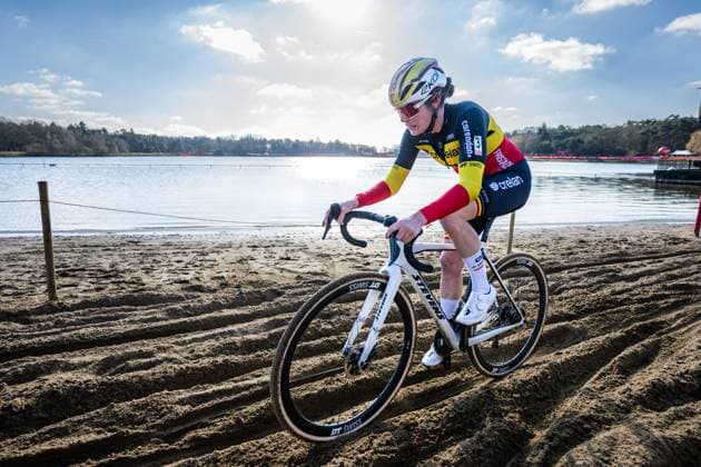 Belgian Marion Norbert Riberolle pictured in action during the elite women race of the Waaslandcross cyclocross cycling event, Saturday 14 February 2026 in Sint-Niklaas, the seventh and last race of the Exact Cross competition. DAVIDxPINTENS  x163411407x