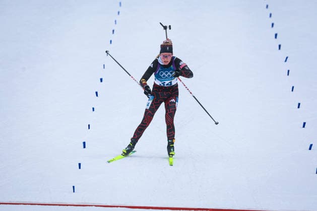 Antholz, Italien 14. Februar 2026: Biathlon Sprint Frauen 7,5 km - Olympia 2026 Im Bild: Julia Tannheimer (GER) im Zielbereich. Anterselva Biathlon Arena *** Antholz, Italy 14 February 2026 Biathlon Sprint Women 7.5 km Olympia 2026 In the picture Julia Tannheimer GER in the finish area Anterselva Biathlon Arena Copyright: xFotostandx xHettichx