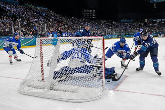February 14, 2026, Milano, Lombardy, Italy: February 14, 2026: SEBASTIAN AHO scores the first of three Finland goals in the first period of a game between Finland and Italy at the Milano Santagiulia Ice hockey, Eishockey Arena during the Milano Cortina 2026 Winter Olympics. Milano Italy - ZUMAh234 20260214_oly_h234_001 Copyright: xMarkxEdwardxHarrisx