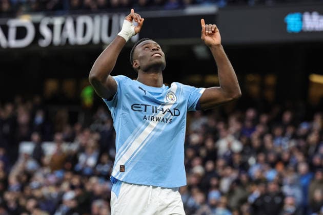 Emirates FA Cup 4th Round Manchester City v Salford City Marc Guehi of Manchester City celebrates his goal to make it 2-0 during the Emirates FA Cup 4th Round match Manchester City vs Salford City at Etihad Stadium, Manchester, United Kingdom on 14 February 2026 (Photo by Mark Cosgrove News Images) Manchester Etihad Stadium Greater Manchester United, ManU Kingdom Copyright: xMarkxCosgrove NewsxImagesx