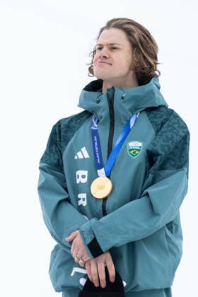 OLYMPICS - Winter Olympic Games, Olympische Spiele, Olympia, OS Milano Cortina 2026 BORMIO,ITALY,14.FEB.26 - OLYMPICS, ALPINE SKIING - Winter Olympic Games Milano Cortina 2026, giant slalom, men, medal ceremony. Image shows Lucas Pinheiro Braathen (BRA). Keywords: medal.  GEPAxpictures xWolfgangxGrebien