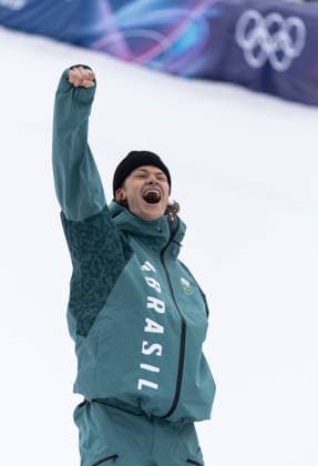 OLYMPICS - Winter Olympic Games, Olympische Spiele, Olympia, OS Milano Cortina 2026 BORMIO,ITALY,14.FEB.26 - OLYMPICS, ALPINE SKIING - Winter Olympic Games Milano Cortina 2026, giant slalom, men, medal ceremony. Image shows the rejoicing of Lucas Pinheiro Braathen (BRA).  GEPAxpictures xWolfgangxGrebien