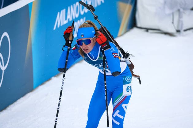 Antholz, Italien 14. Februar 2026: Biathlon Sprint Frauen 7,5 km - Olympia 2026 Im Bild: Michela Carrara (ITA) im Zielbereich. Anterselva Biathlon Arena *** Antholz, Italy 14 February 2026 Biathlon Sprint Women 7.5 km Olympia 2026 In the picture Michela Carrara ITA in the finish area Anterselva Biathlon Arena Copyright: xFotostandx xHettichx