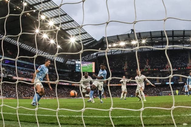 Emirates FA Cup 4th Round Manchester City v Salford City Marc Guehi of Manchester City scores to make it 2-0 during the Emirates FA Cup 4th Round match Manchester City vs Salford City at Etihad Stadium, Manchester, United Kingdom on 14 February 2026 (Photo by Mark Cosgrove News Images) Manchester Etihad Stadium Greater Manchester United, ManU Kingdom Copyright: xMarkxCosgrove NewsxImagesx