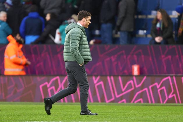 Burnley manager Scott Parker trudges off dejected Burnley v Mansfield Town, Emirates FA Cup, Fourth Round, Football, Turf Moor, Burnley, UK - 14 Feb 2026Burnley Turf Moor United Kingdom EDITORIAL USE ONLY No use with unauthorised audio, video, data, fixture lists, club league logos or live services. Online in-match use limited to 120 images, no video emulation. No use in betting, games or single club league player publications. Copyright: xPhilxOldham Shutterstockx 16608267bj