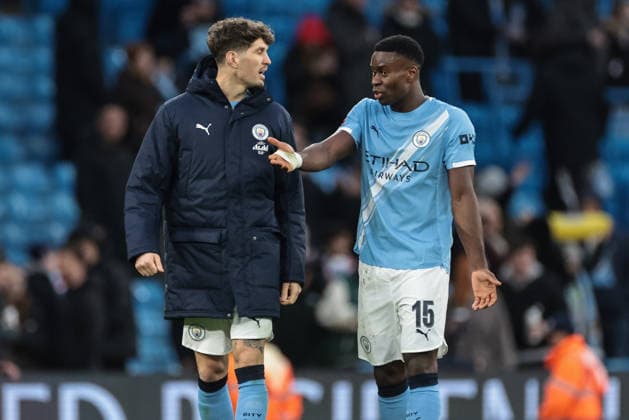 Emirates FA Cup 4th Round Manchester City v Salford City John Stones of Manchester City speaks to Marc Guehi of Manchester City after the final whistle during the Emirates FA Cup 4th Round match Manchester City vs Salford City at Etihad Stadium, Manchester, United Kingdom on 14 February 2026 (Photo by Mark Cosgrove News Images) Manchester Etihad Stadium Greater Manchester United, ManU Kingdom Copyright: xMarkxCosgrove NewsxImagesx