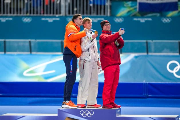 2026-02-14 - Milano Cortina 2026 Winter Olympics 500m Men MILAN, ITALY - FEBRUARY 14: Jenning De Boo of Netherlands, Jordan Stolz of United States of America, Laurent Dubreuil of Canada during the 500m Men of the Milano Cortina 2026 Winter Olympics at the Milano Speed skating, Eisschnelllauf Arena on February 14, 2026 in Milan, Italy Milan Milano Speed Skating Arena Italy Content not available for redistribution in The Netherlands directly or indirectly through any third parties. Copyright: xAndrexWeeningx