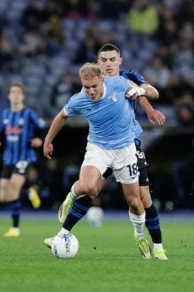 Serie A football match SS Lazio vs Atalanta BC lazio™s Danish forward Gustav Isaksen challenges for the ball with Atalanta s Montenegrin forward Nikola Krstovic during the Serie A football match SS Lazio vs Atalanta BC at Olimpico Stadium on February 14, 2026, in Rome. _BPH0630 Copyright: xAntonioxBalascox