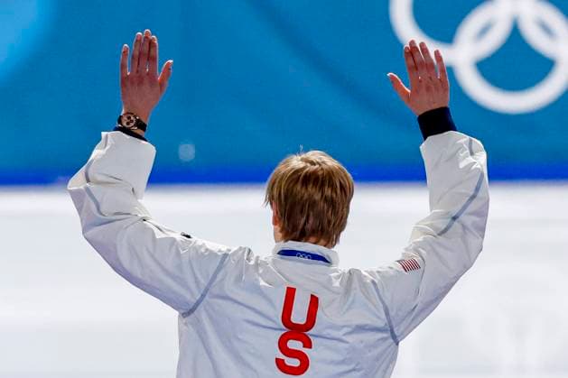 winner Jordan Stolz of United States of America celebrates during the medal ceremony after Men s 500m, Milano Cortina 2026 Winter Olympics: Day 8, Speed skating, Eisschnelllauf - Milano Cortina 2026 Winter Olympics: Day 8, Milano Speed Skating Stadium, February 14, 2026, Milan, Italy.