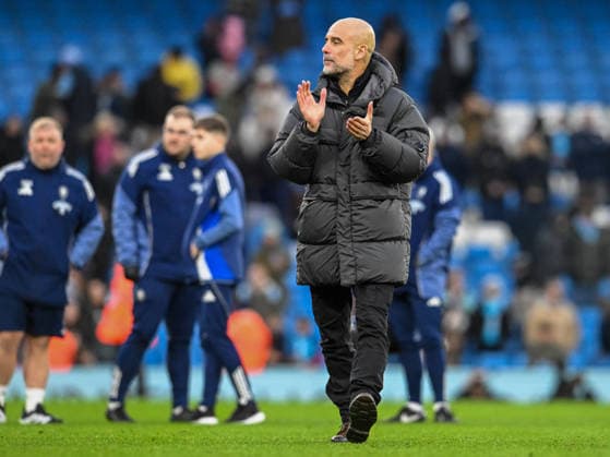 Manchester City v Salford City Emirates FA Cup Manchester City manager Pep Guardiola appreciates the supporters at the end of the game during the Emirates FA Cup Fourth Round match at the Etihad Stadium, Manchester 14 02 2026 UK Newspapers OUT Copyright: xKarlxVallantinex FIL-22981-0071
