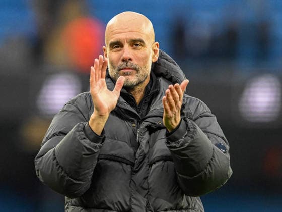 Manchester City v Salford City Emirates FA Cup Manchester City manager Pep Guardiola appreciates the supporters at the end of the game during the Emirates FA Cup Fourth Round match at the Etihad Stadium, Manchester 14 02 2026 UK Newspapers OUT Copyright: xKarlxVallantinex FIL-22981-0075