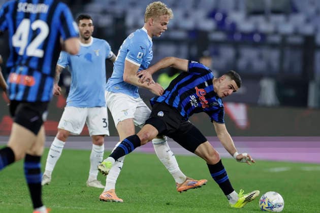Serie A football match SS Lazio vs Atalanta BC lazio™s Danish defender Oliver Provstgaard challenges for the ball with Atalanta s Montenegrin forward Nikola Krstovic during the Serie A football match SS Lazio vs Atalanta BC at Olimpico Stadium on February 14, 2026, in Rome. _BPH1034 Copyright: xAntonioxBalascox